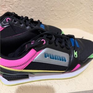 Puma Black and fluorescent pink Sneakers